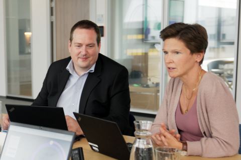 Startseite_Nicht rechnen_reden_Website.png
